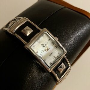 AC Quartz Y2K Geometric Square Retro Bangle Watch Womens